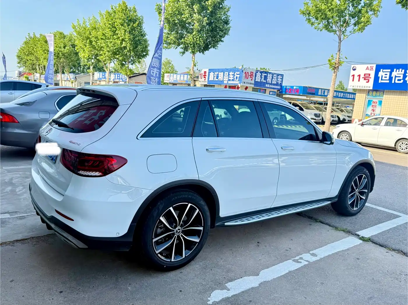 MERCEDES-BENZ GLC
