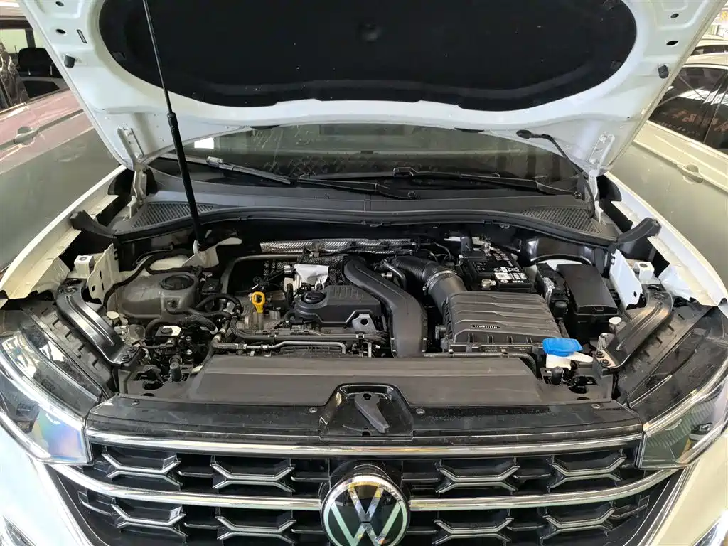 Volkswagen Tayron 2024 300TSI 2WD Luxury Plus Advanced фото 16