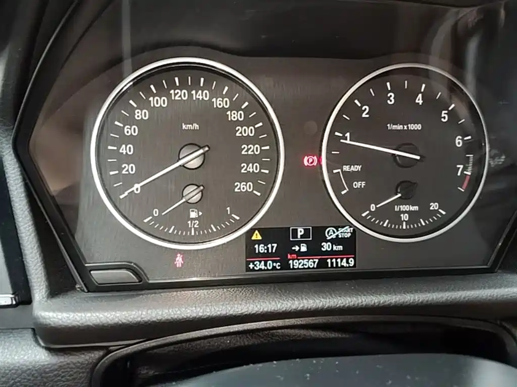 BMW 2 Series Touring 2016 220i Leading Model фото 12