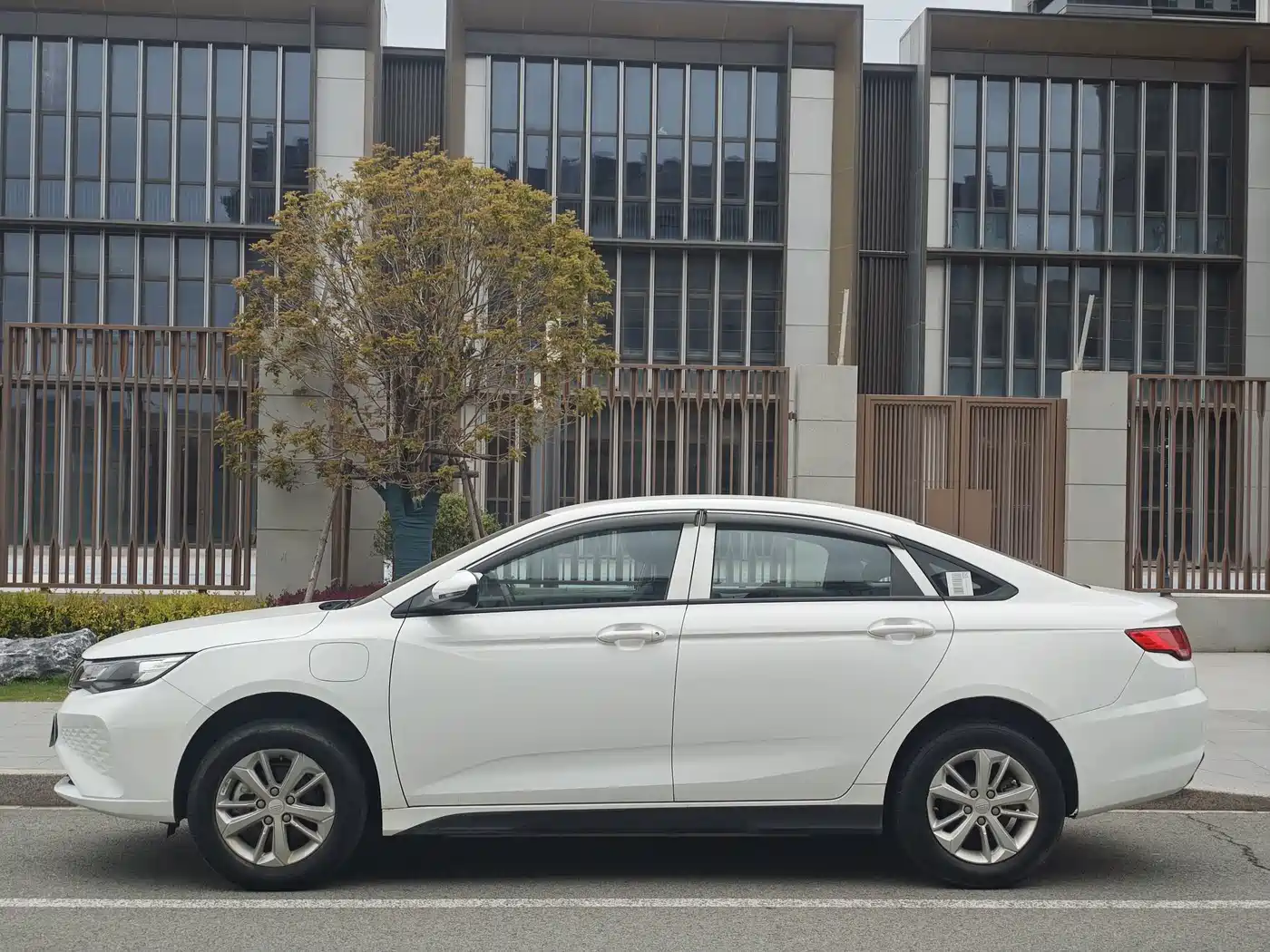 2024 Geely Emgrand New Energy