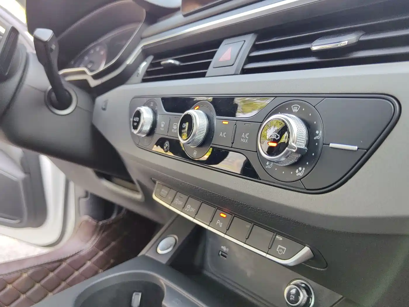 Audi A4L 2019 40 TFSI Progressive (China VI) фото 22