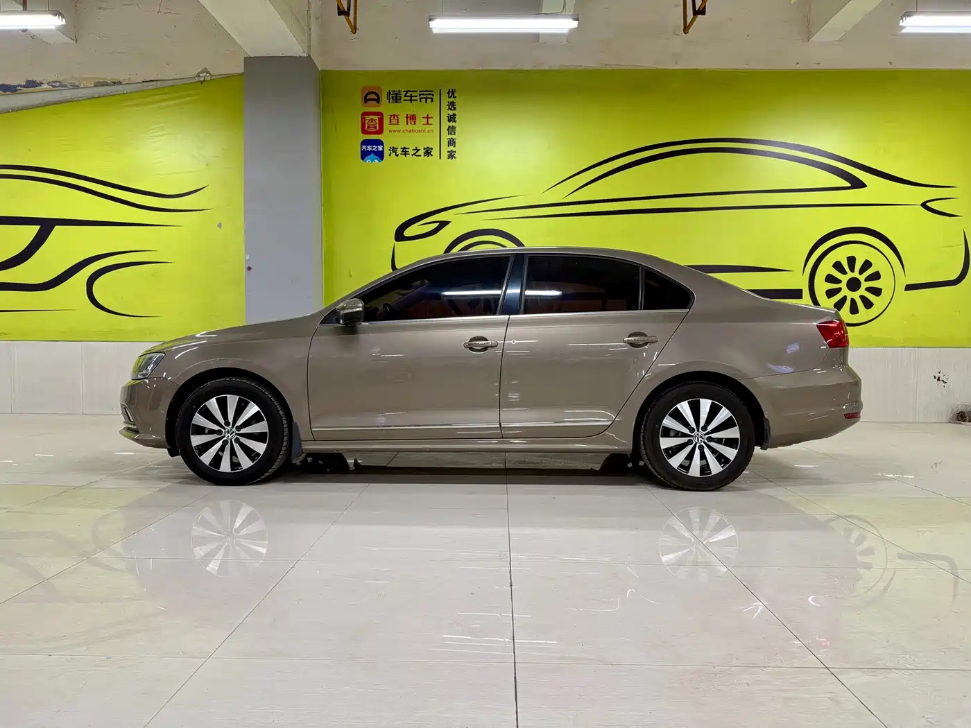Volkswagen Sagitar 2017 1.6L Manual Comfort фото 5