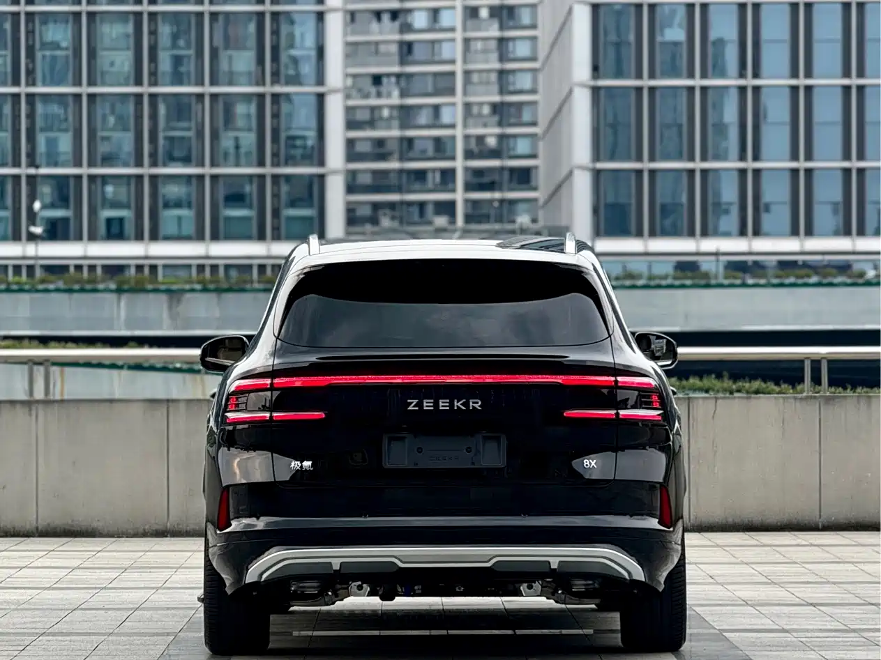 ZEEKR 8X 2026