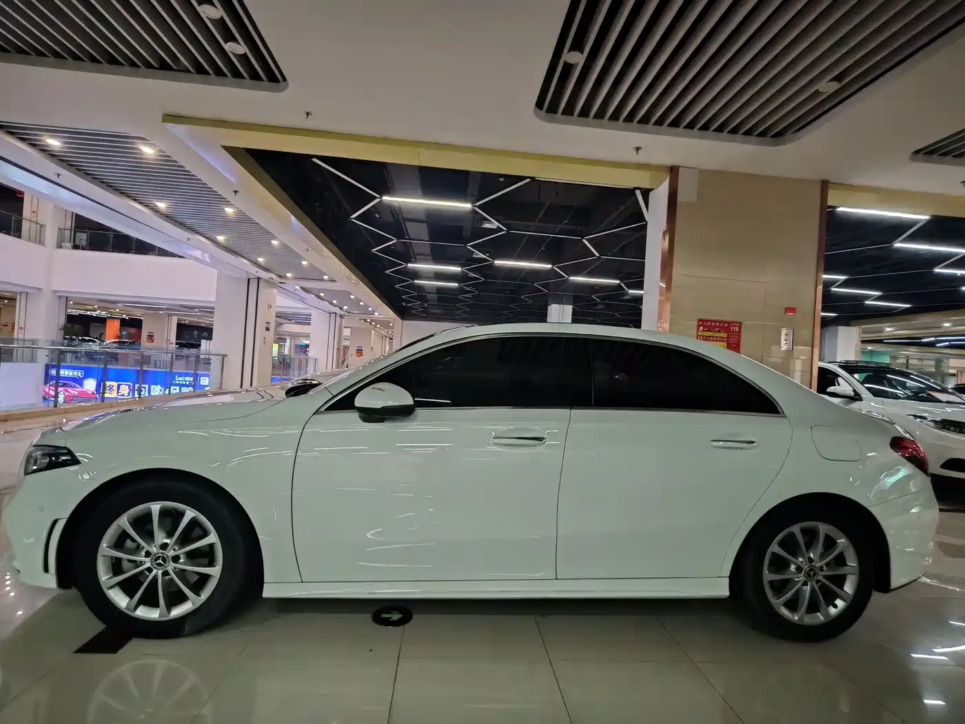 Mercedes-Benz A-Class 2022 Facelift A 200 L Sport Sedan Fashion Style фото 4
