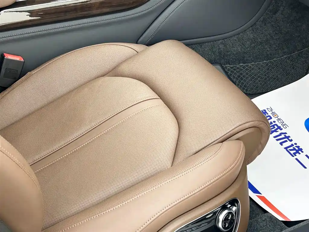 Audi A8 2014 A8L 45 TFSI quattro Luxury фото 18