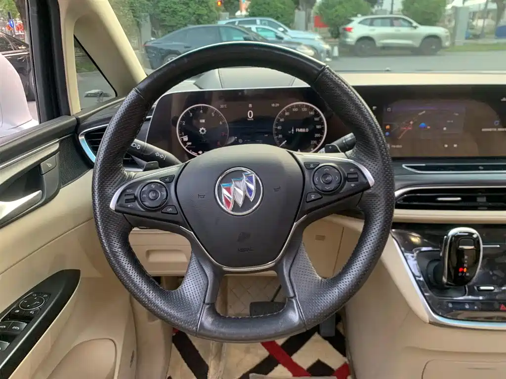 BUICK GL8