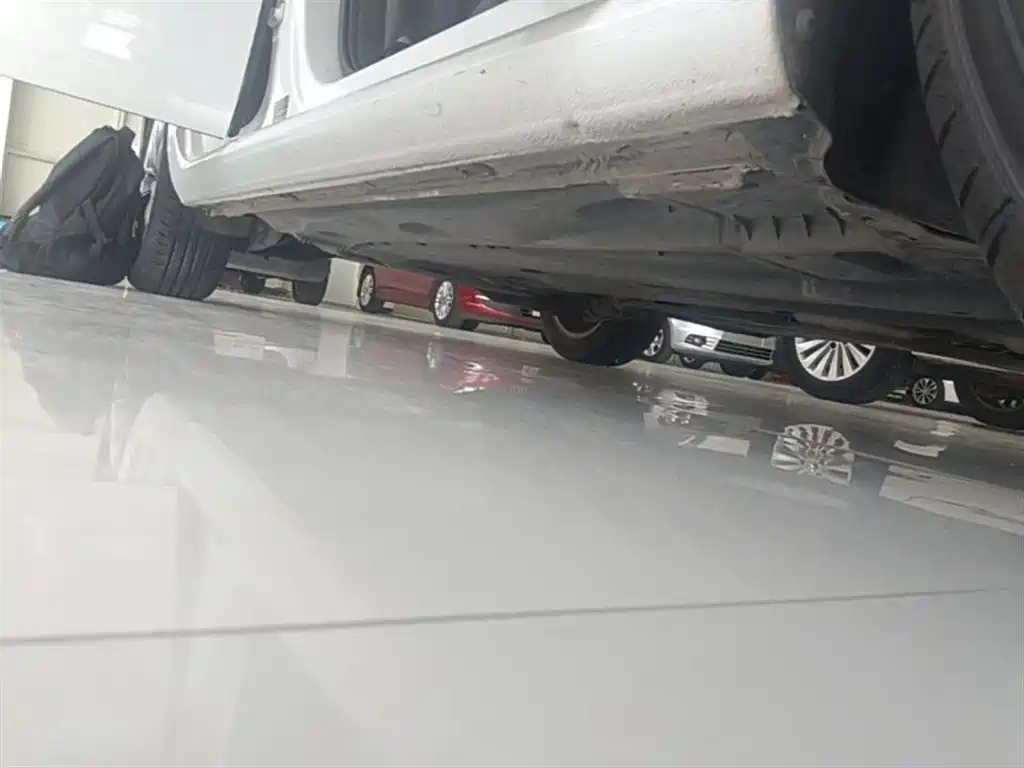 Volkswagen Golf 2018 230TSI Automatic Comfort фото 21