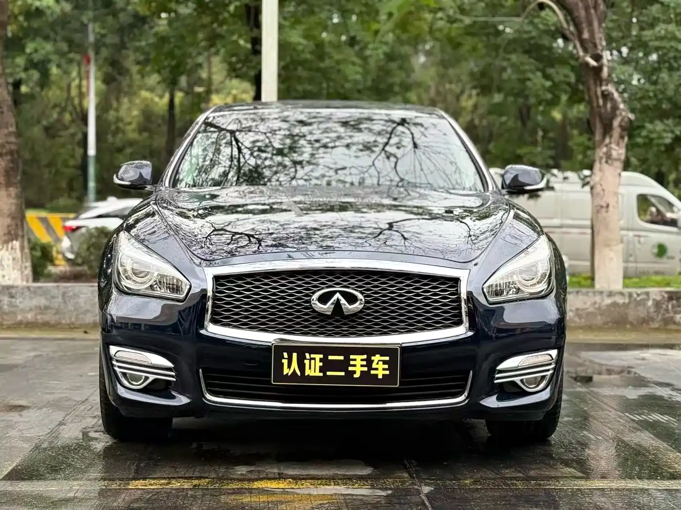 Infiniti Q70 2019 Q70L 2.0T Elite Edition фото 2