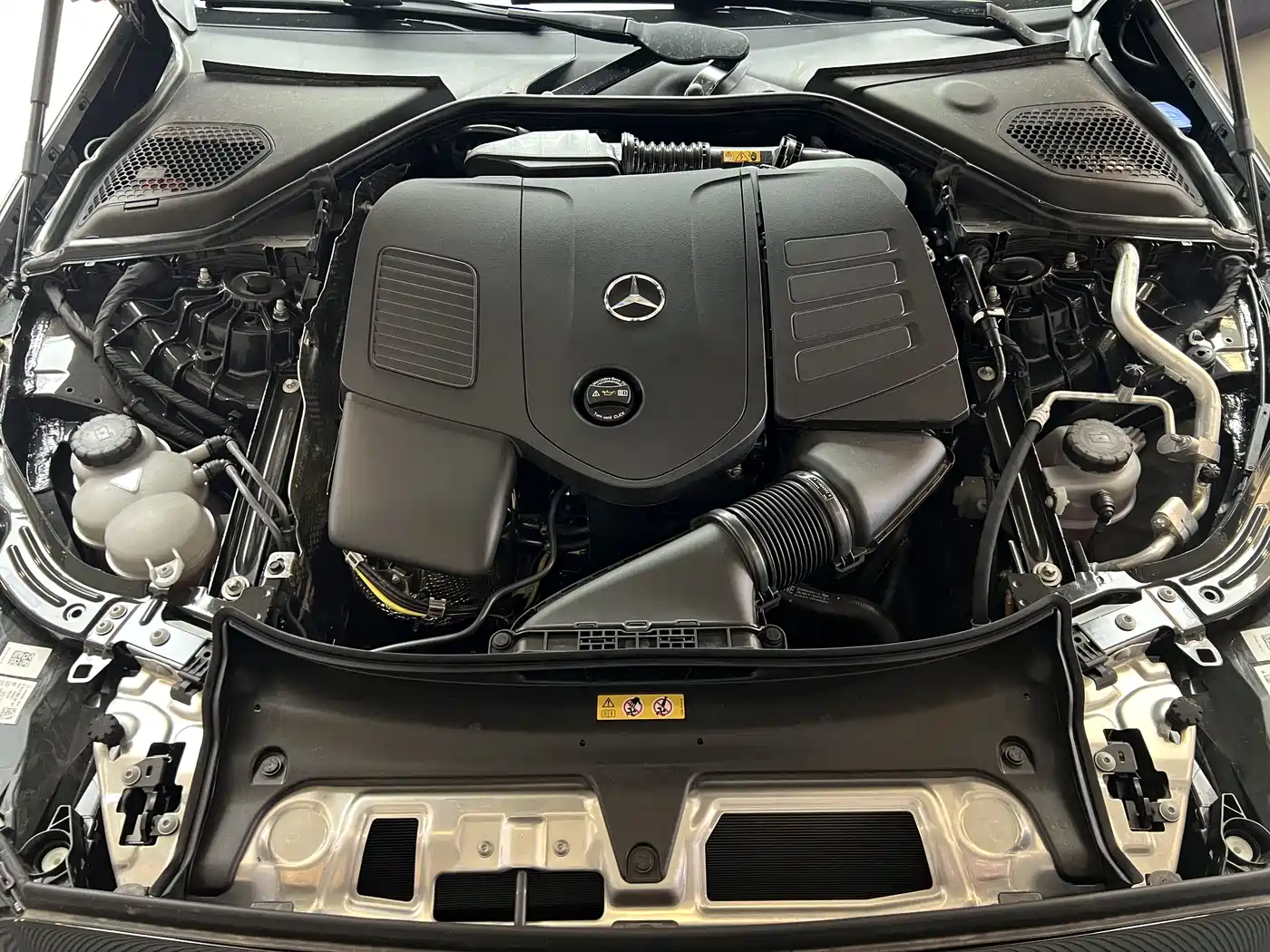 Mercedes-Benz E-Class 2026 E 300 L Luxury фото 22