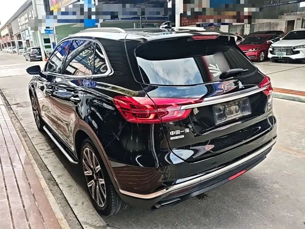 Hongqi HS5 2022 Facelift 2.0T Smart Flag Enjoyment AWD Edition фото 5
