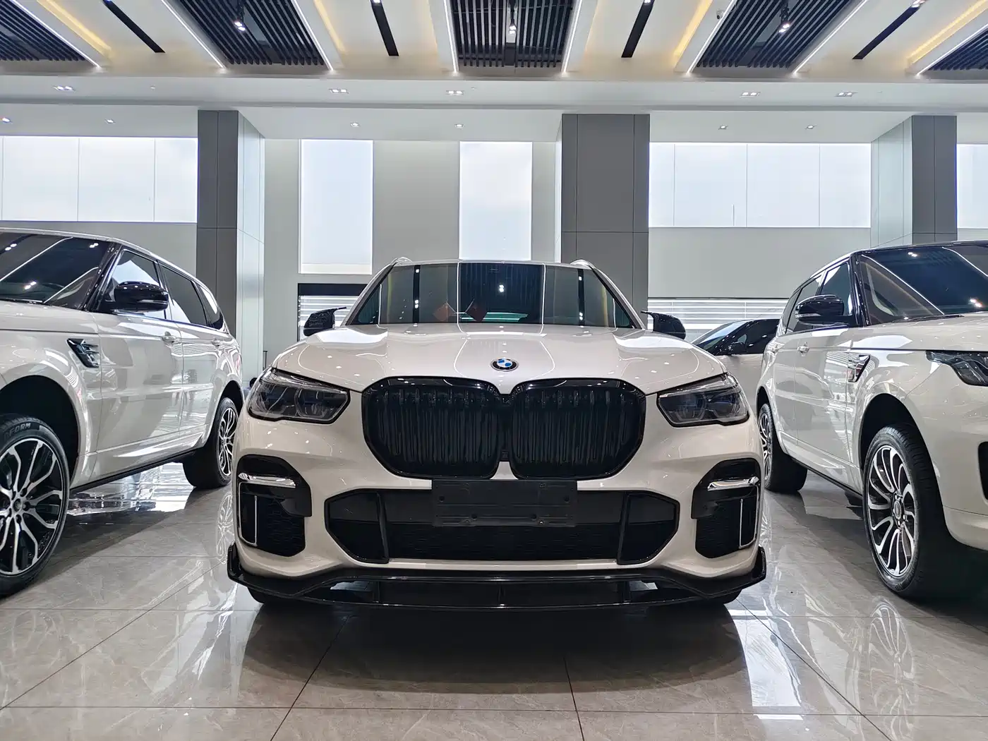 BMW X5 2022 xDrive 30Li Premium M Sport Package фото 3