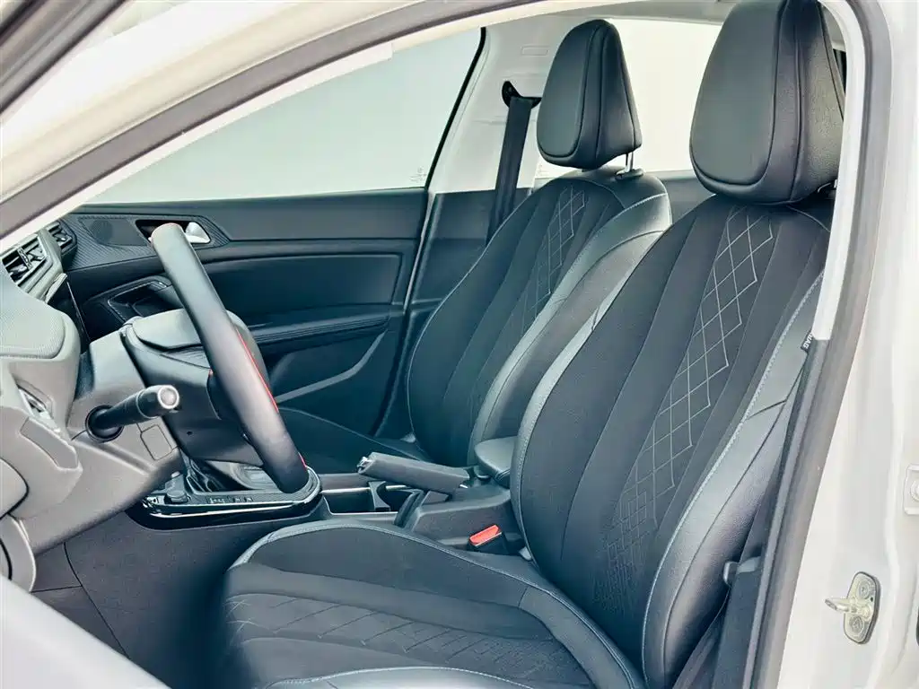 Peugeot 308 2016 230THP Automatic Luxury фото 20