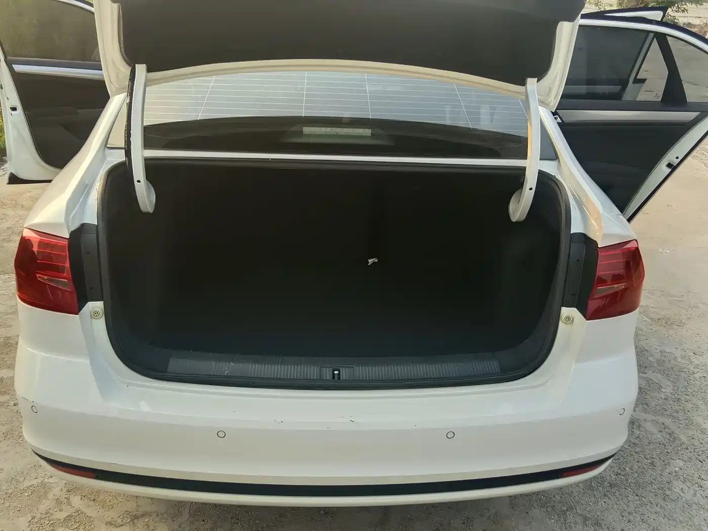 Volkswagen Bora 2020 1.5L Automatic Fashion фото 15