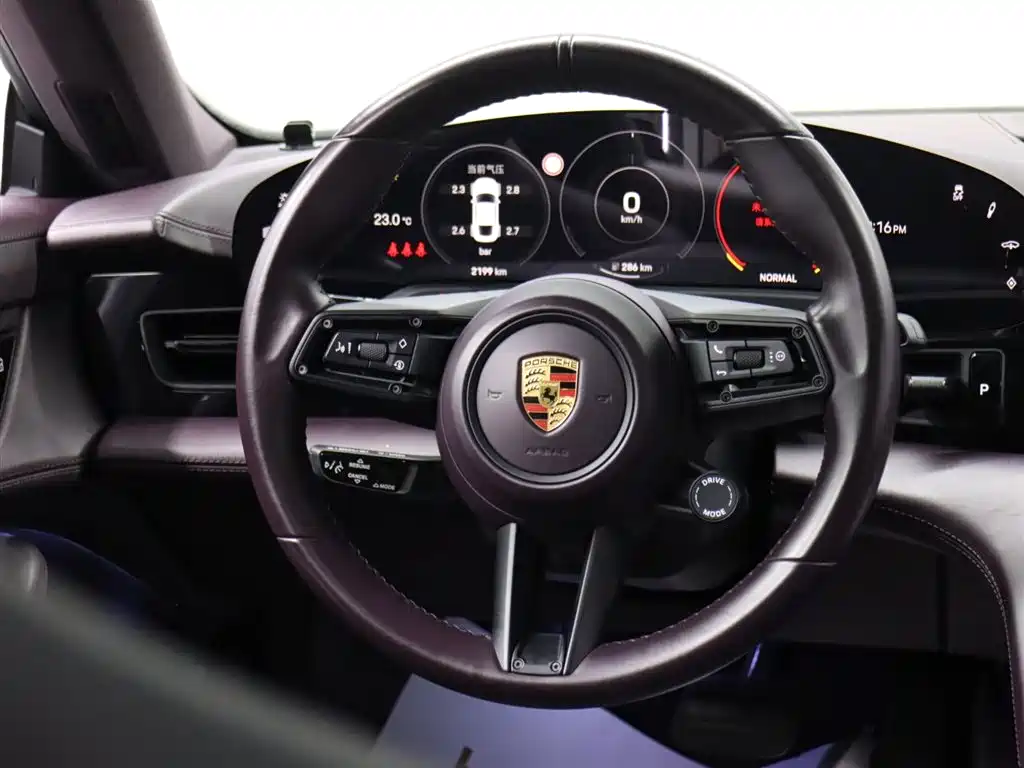 Porsche Taycan 2020 Taycan фото 14