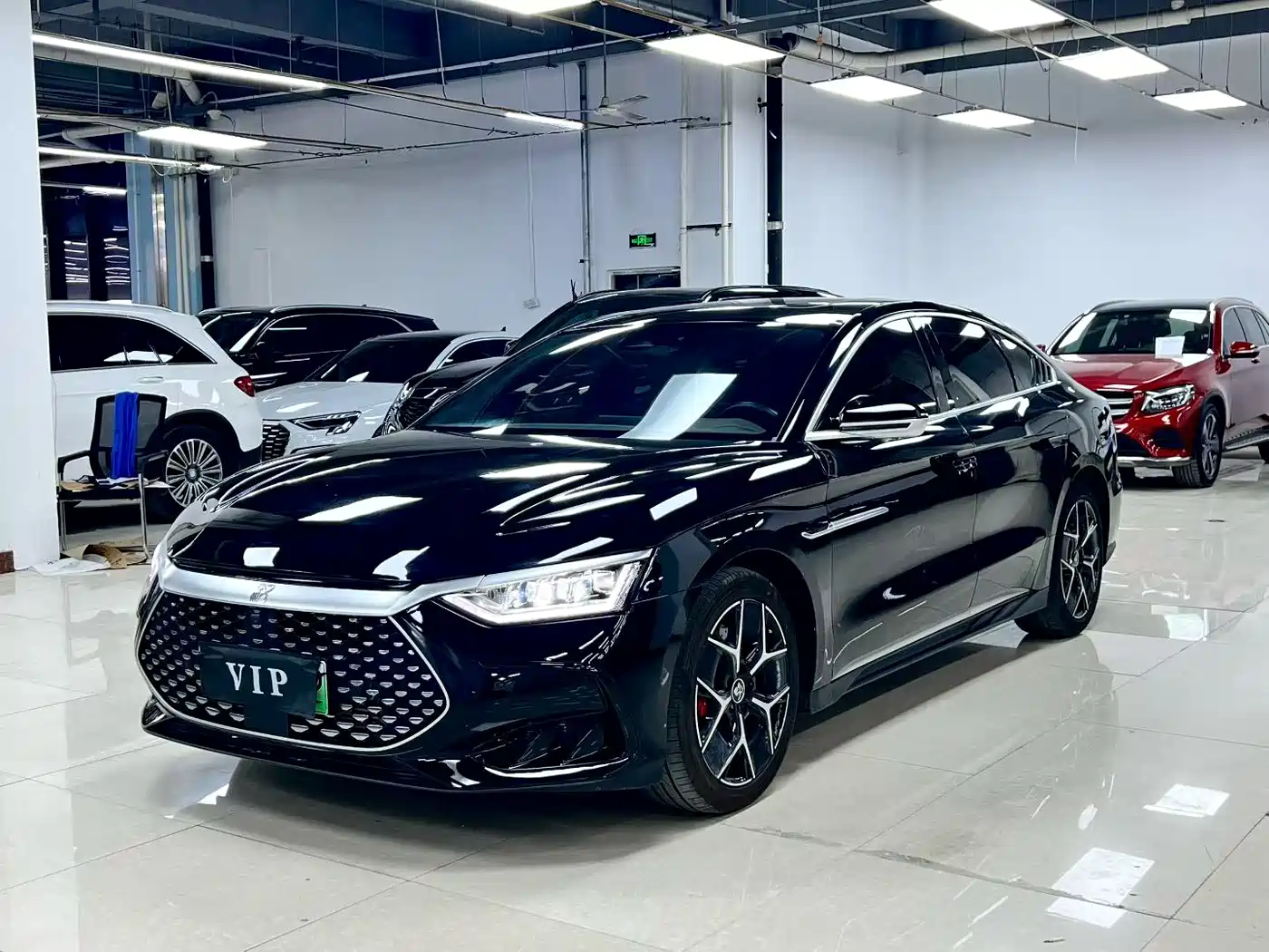 BYD Han 2023 DM-i Champion Edition 200KM Exclusive фото 3