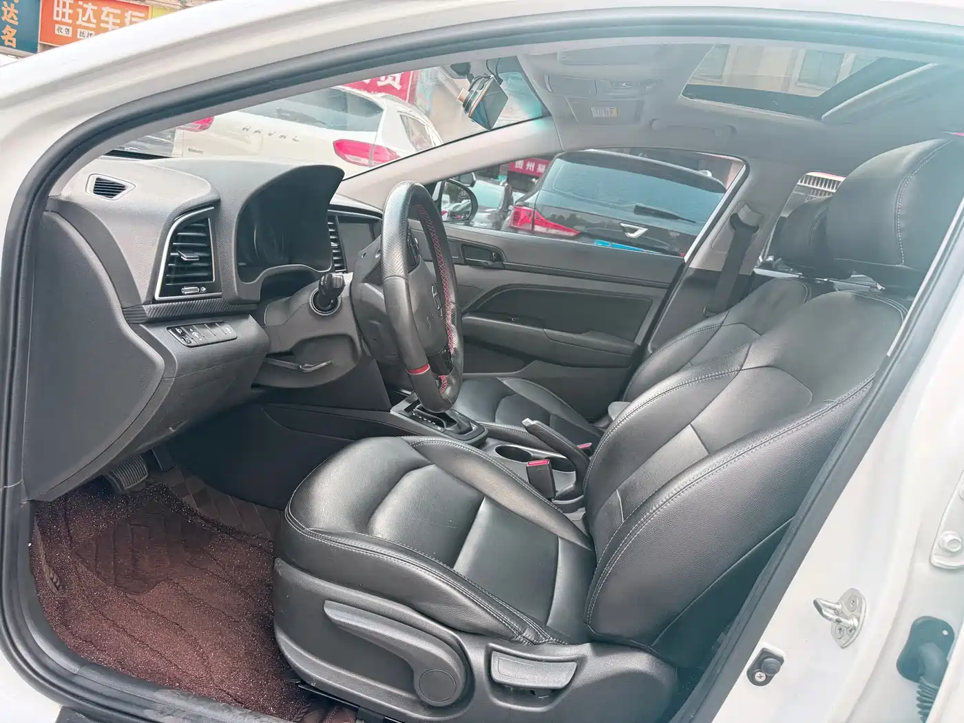 Hyundai Elantra 2018 1.4T DCT Dynamic·Vitality Model фото 8