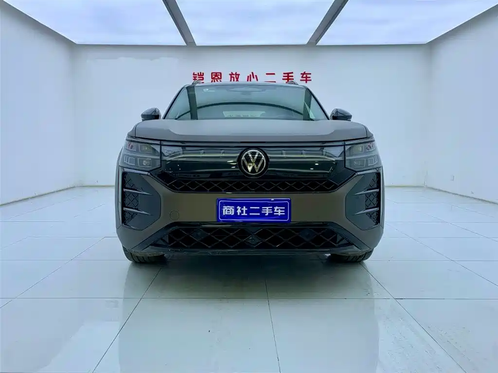 Volkswagen Teramont 2025 Teramont Pro 450TSI 4WD Summit Edition фото 2
