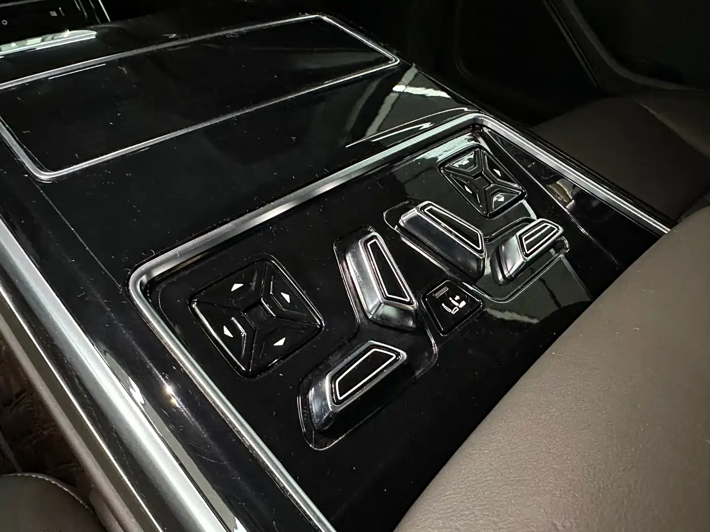 Audi A8 2021 A8L 50 TFSI quattro Comfort фото 15