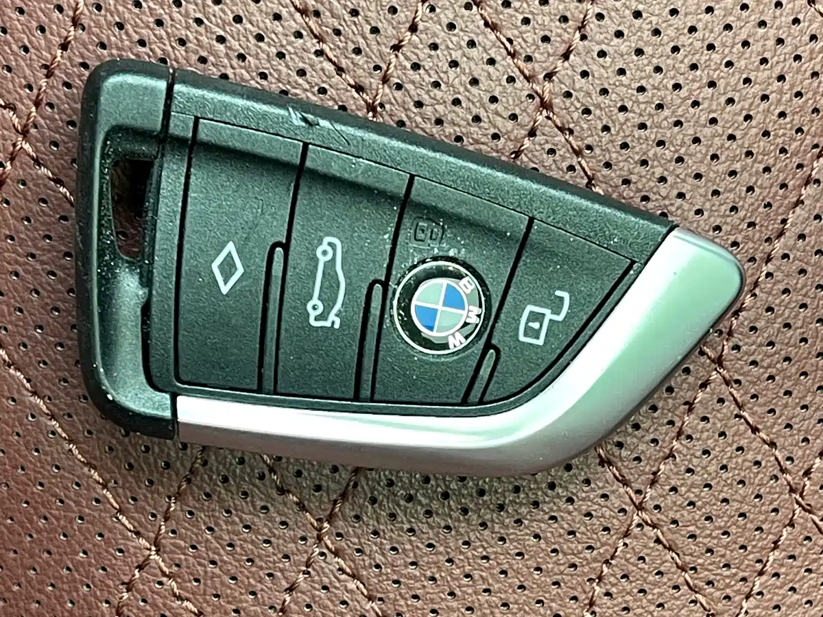 BMW 3 Series 2024 325Li M Sport Package фото 14