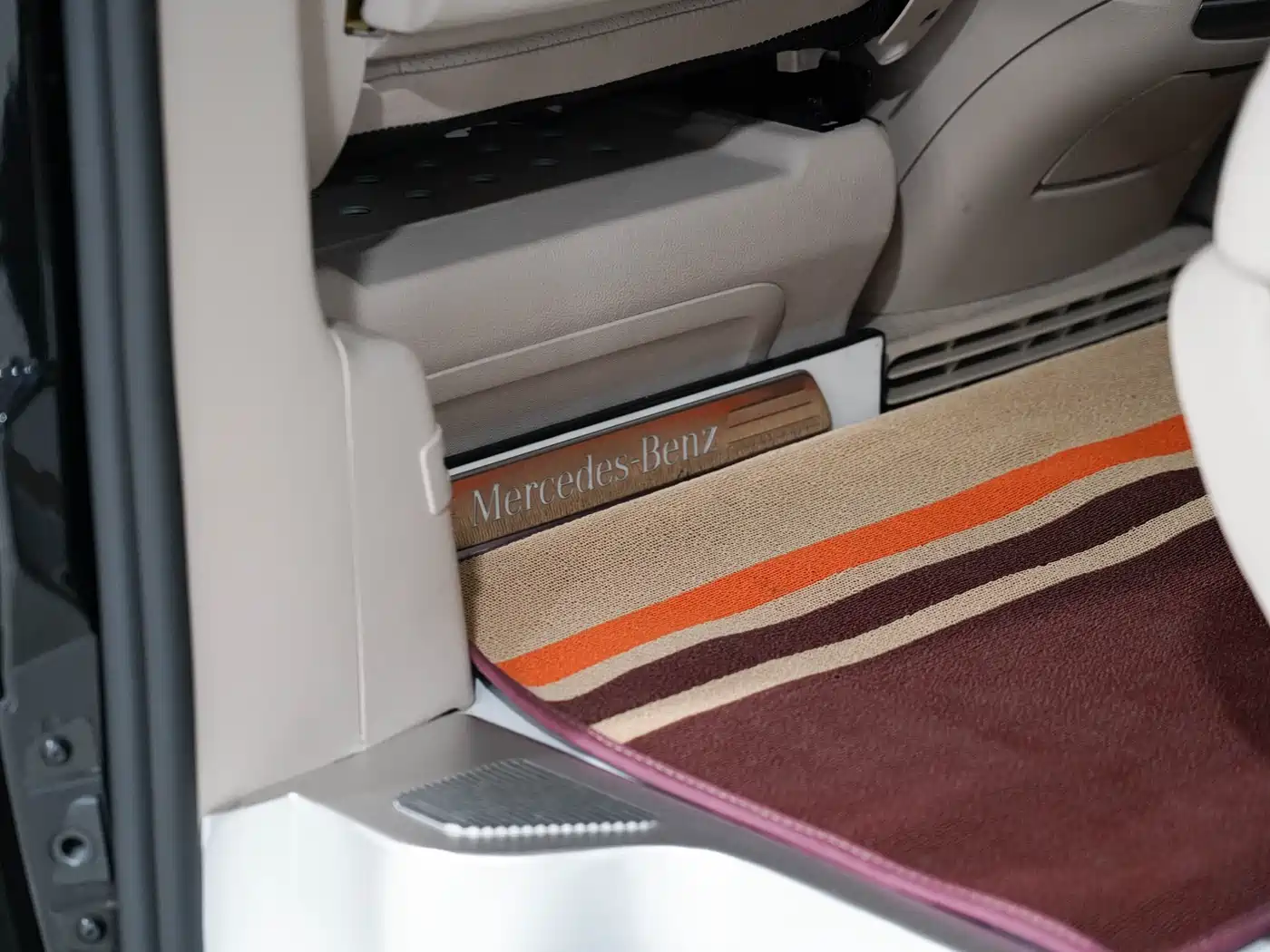 Mercedes-Benz V-Class 2022 V 260 Pilot Edition фото 17
