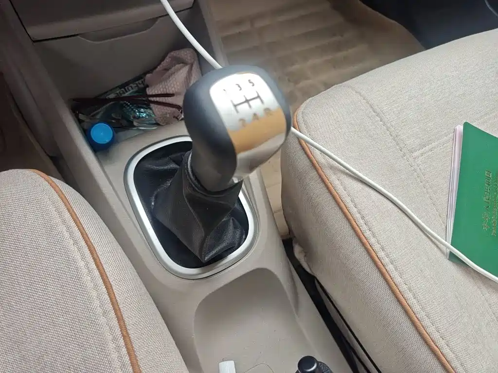 Venucia R50 2015 2015 1.6L Manual Luxury Edition