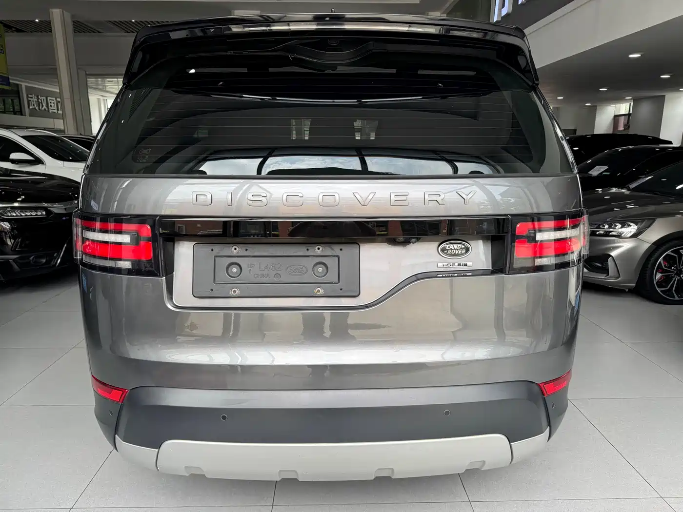 Land Rover Discovery 2017 3.0 SC V6 HSE фото 5