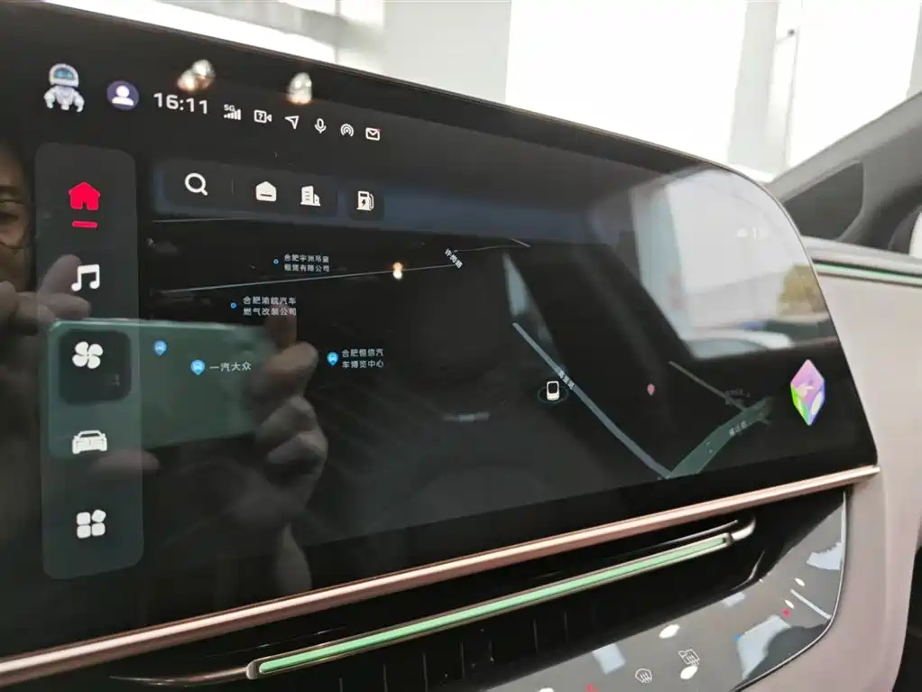Hongqi EH7 2024 690 Pro фото 15