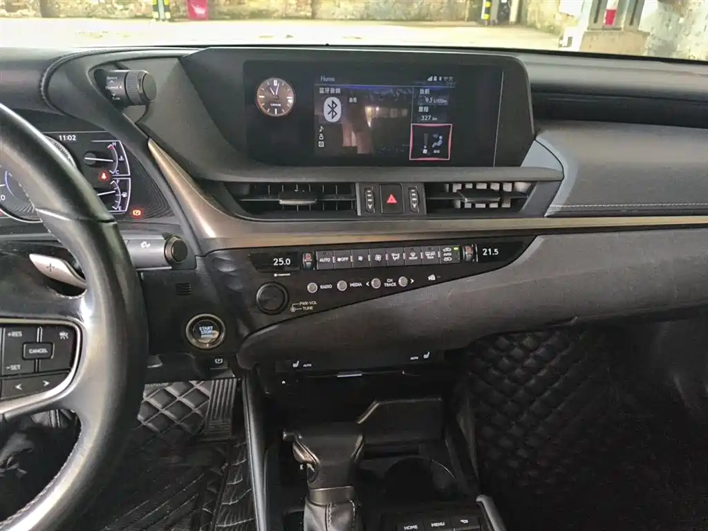 Lexus ES 2018 200 Excellence Edition China V фото 6