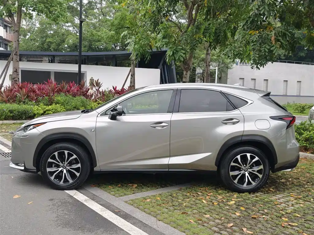 Lexus NX 2015 200t AWD F SPORT фото 6