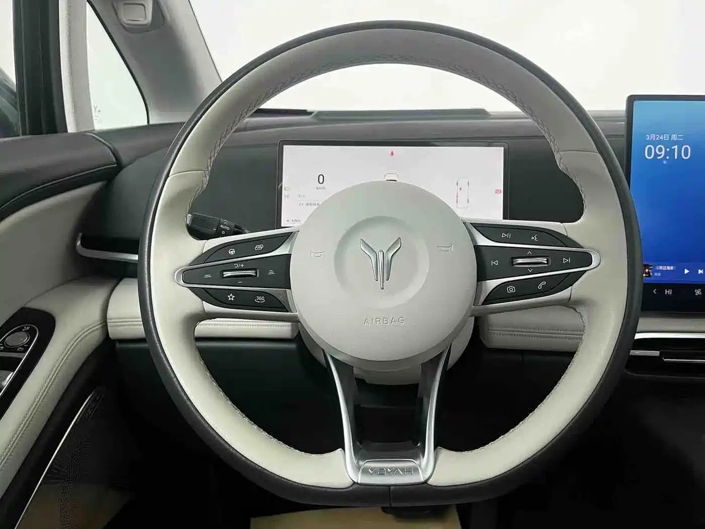 Voyah Auto Voyah Dreamer 2025 PHEV AWD Flagship Kunpeng Edition фото 13