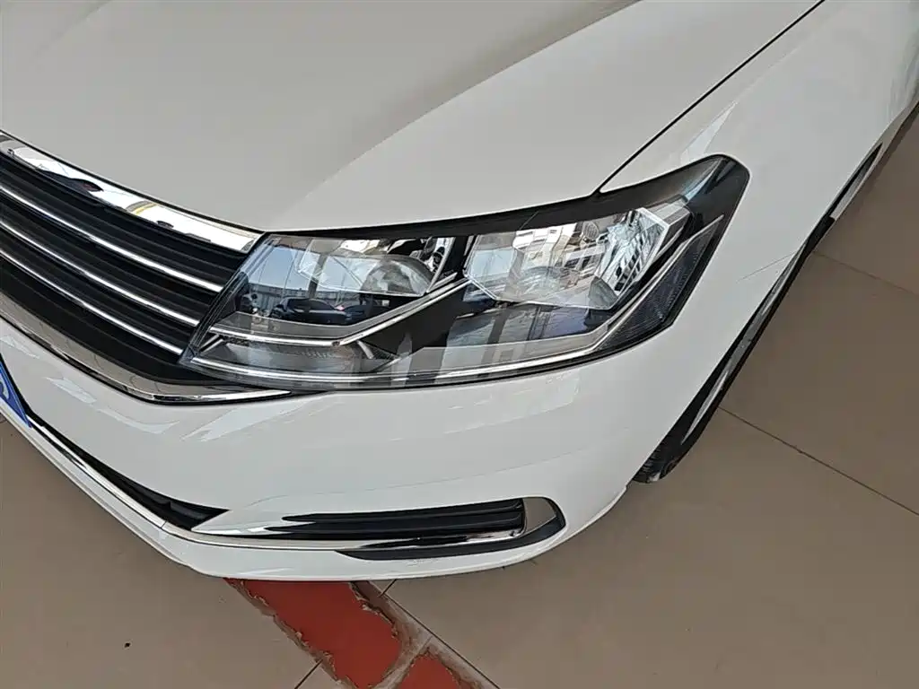 Volkswagen Lavida 2019 Lavida Start 1.5L Auto Comfort (China VI) фото 18