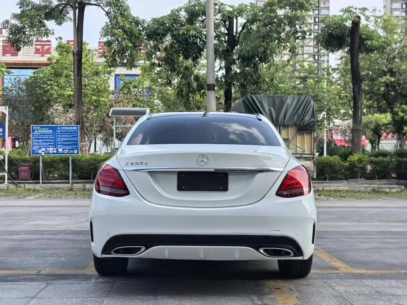 Mercedes-Benz C-Class 2015 Facelift C 200 L Sport фото 4