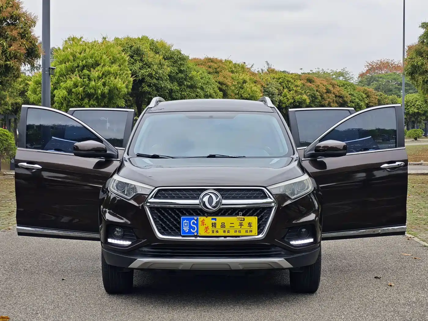 Dongfeng Fengdu MX5 2018 2016 1.4T Manual Luxury Edition