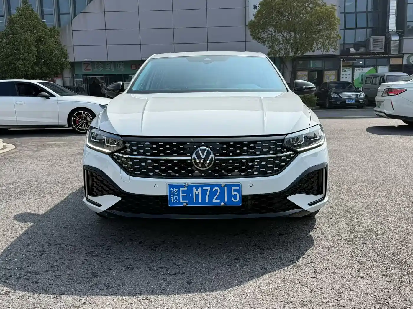 Volkswagen Lavida 2024 Model 1.5L Automatic Starlight 5 Million Edition фото 2