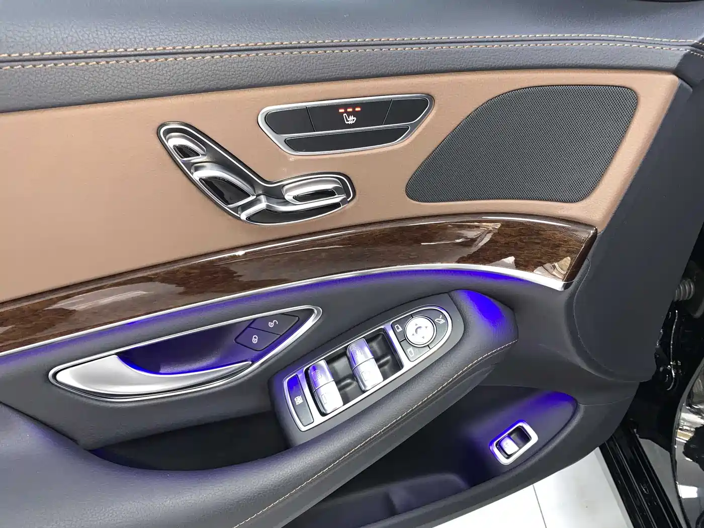 Mercedes-Benz S-Class 2020 S 350 L Business Edition Collector's Version фото 14