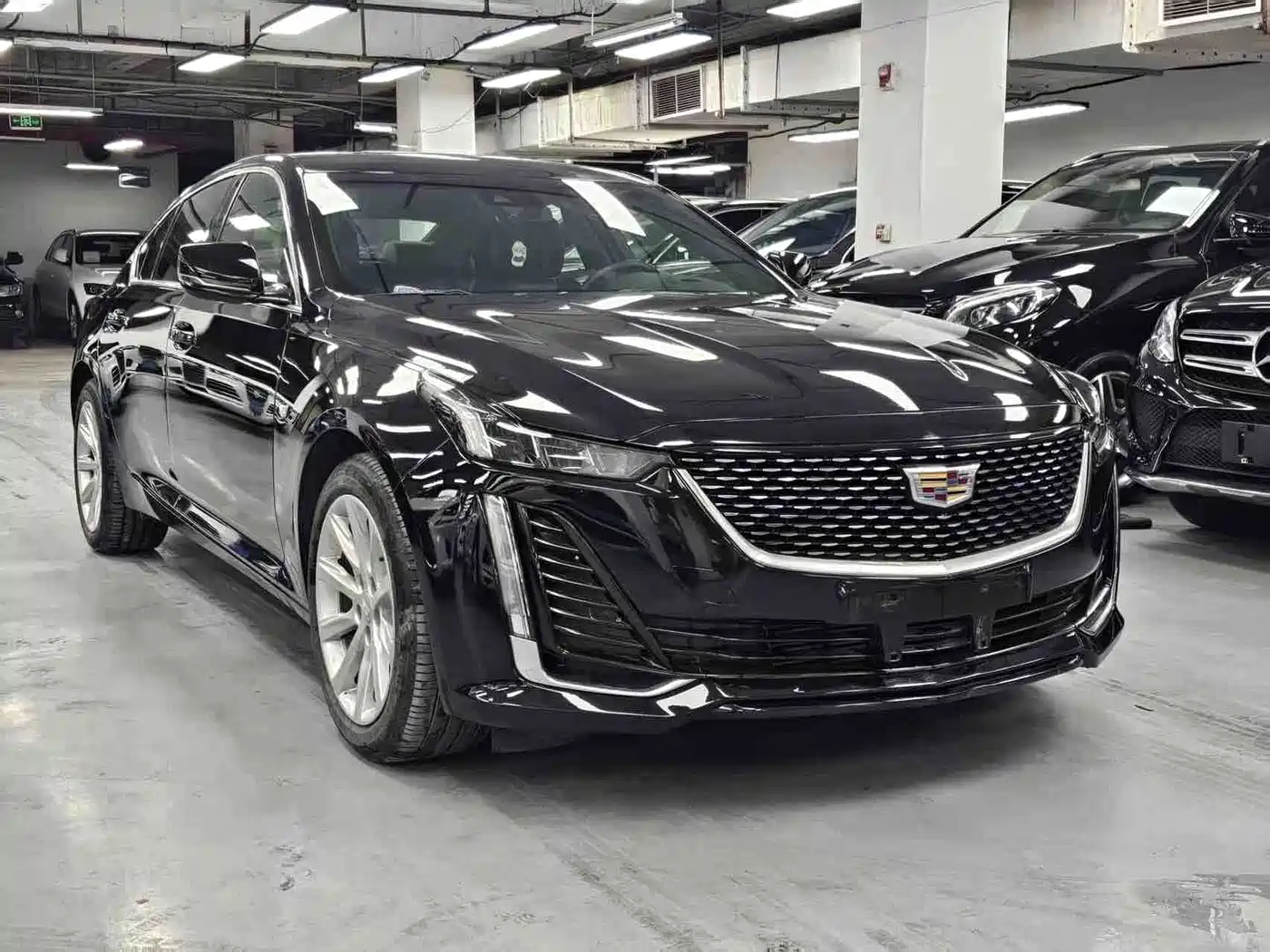 Фото 3 - Cadillac CT5