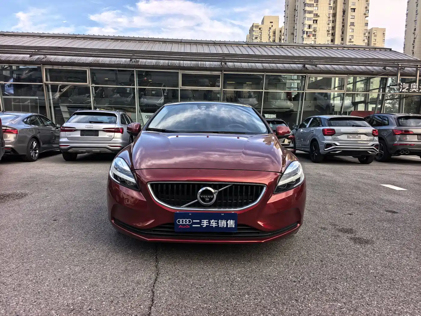 VOLVO V40