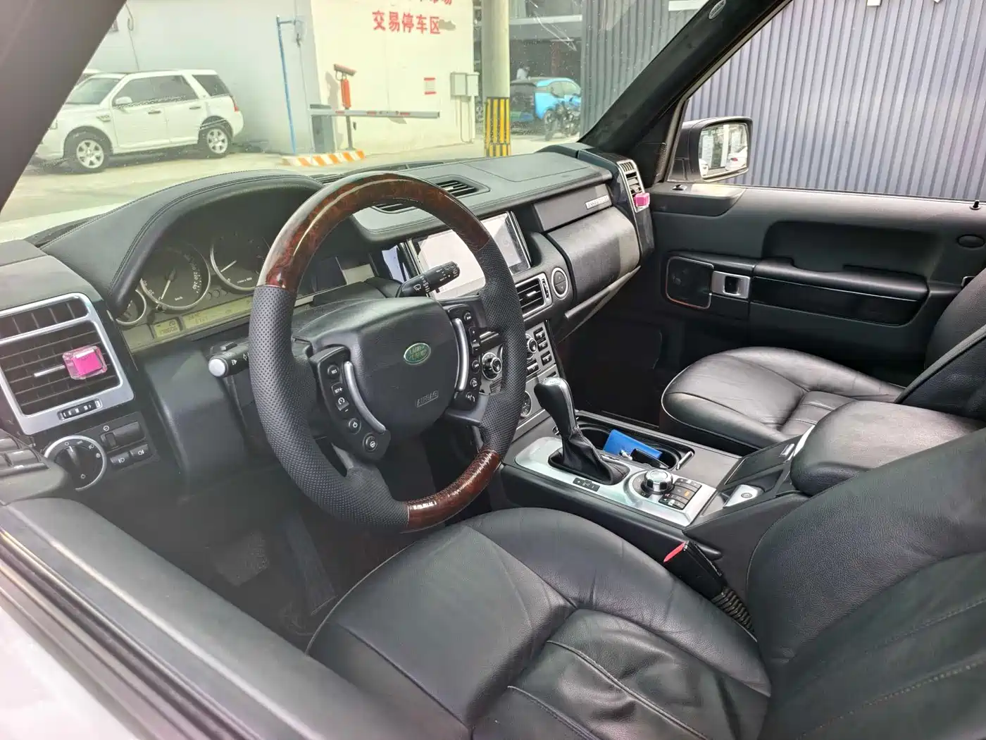 Land Rover Range Rover 2007 Model V8 4.4 фото 8