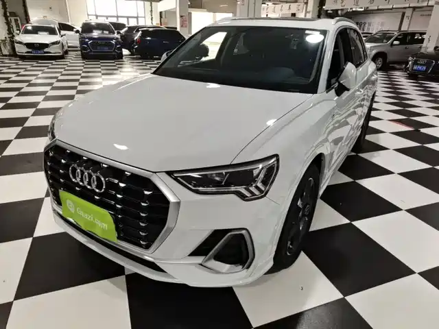 Audi Q3 2021