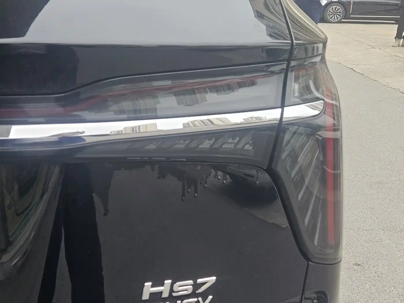 Hongqi HS7 PHEV 2025 2024 2.0T PHEV 4WD Flagship Edition 6-seater
