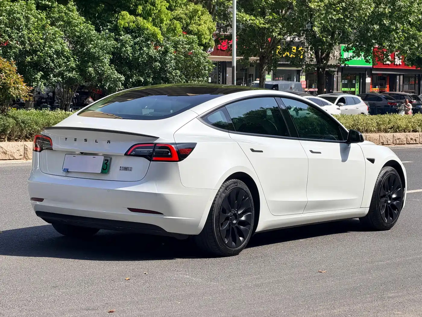 TESLA MODEL 3 (IMPORTED)