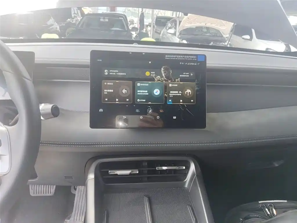 BYD Qin PLUS 2025 DM-i Smart Drive 55KM Leader фото 9