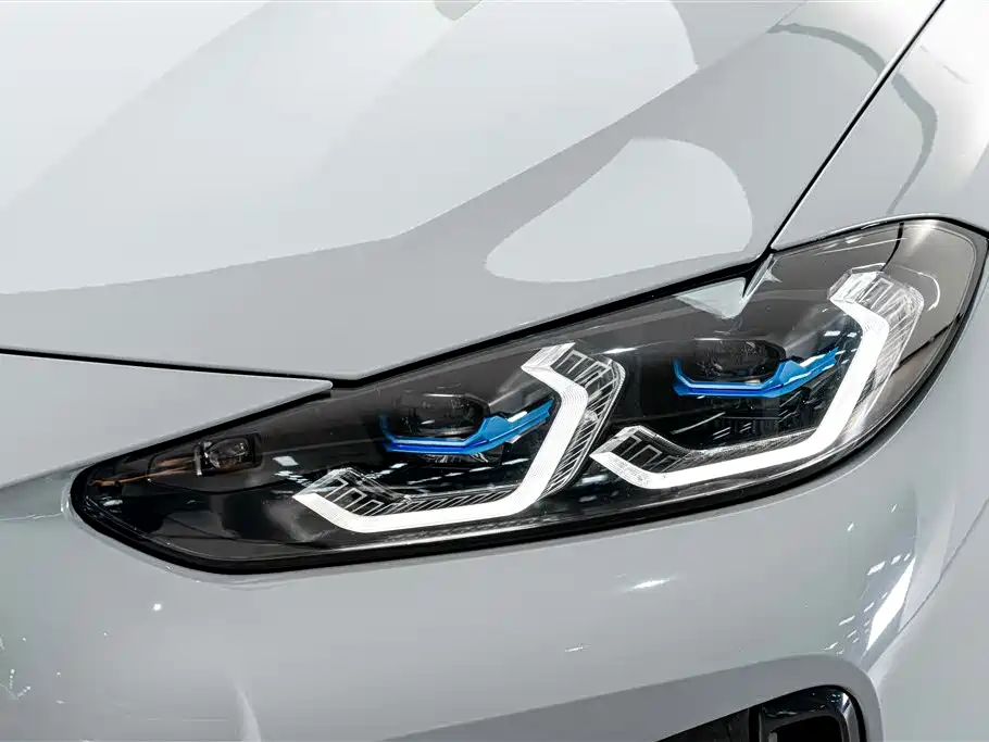 BMW i4 2023 2022 eDrive40