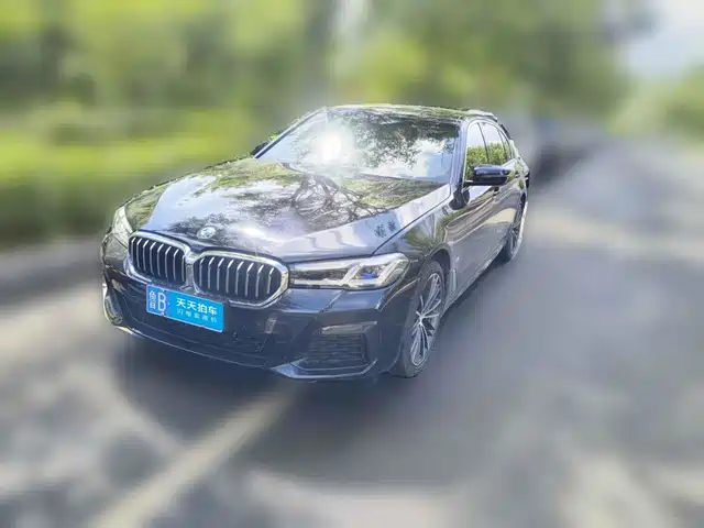 BMW 5 Series 2023 Facelift 530Li Leading M Sport Package — фото 1