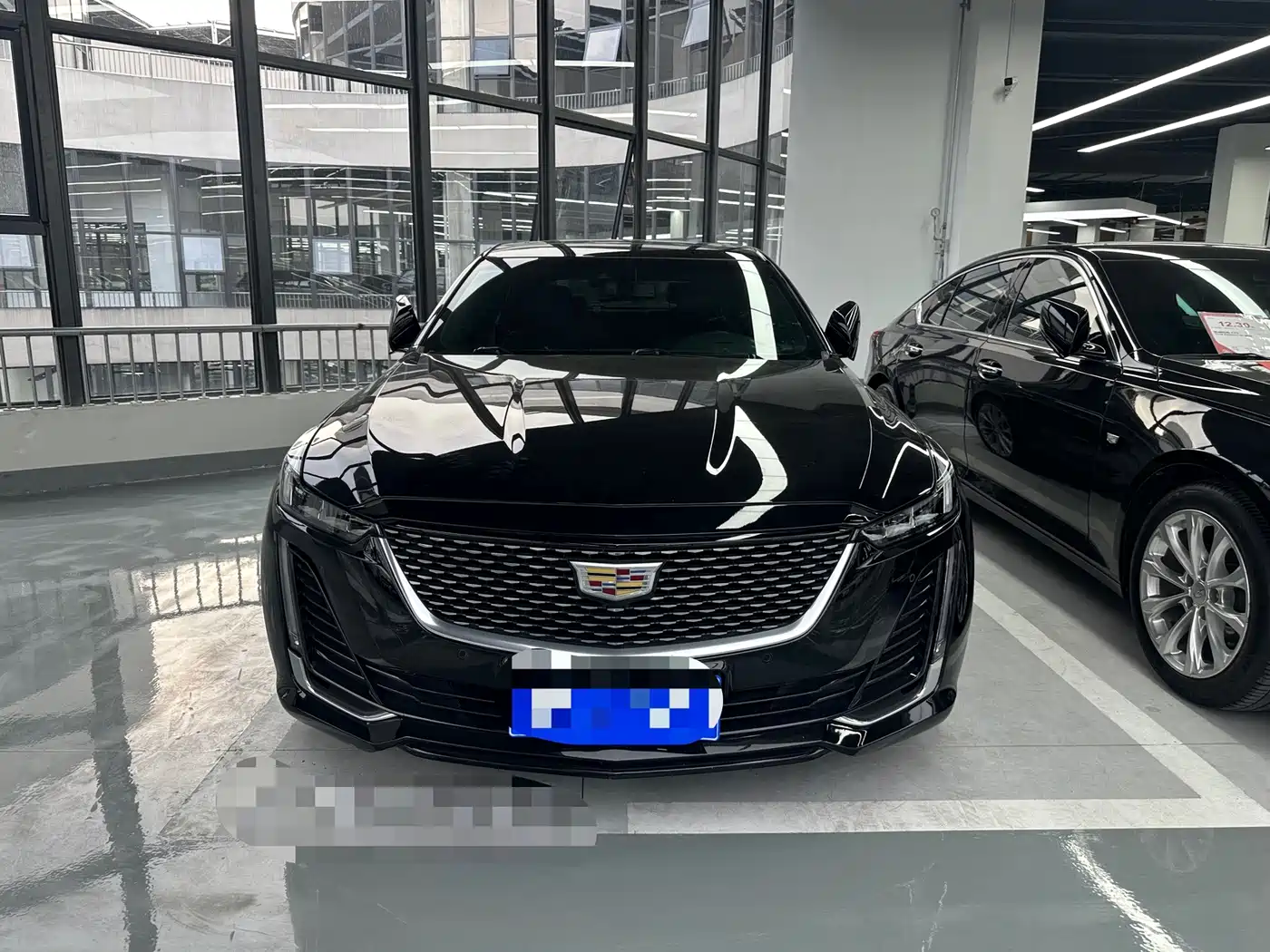 Фото 2 - Cadillac CT5