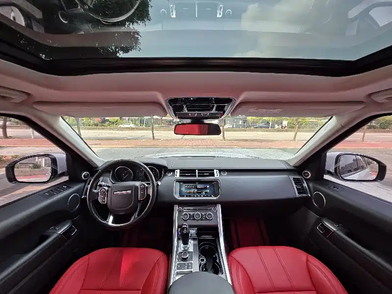 Land Rover Range Rover Sport 2016 3.0 SDV6 HSE фото 6