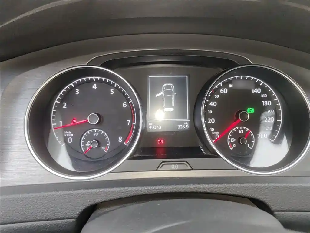 Volkswagen Golf 2016 230TSI Automatic Comfort фото 4