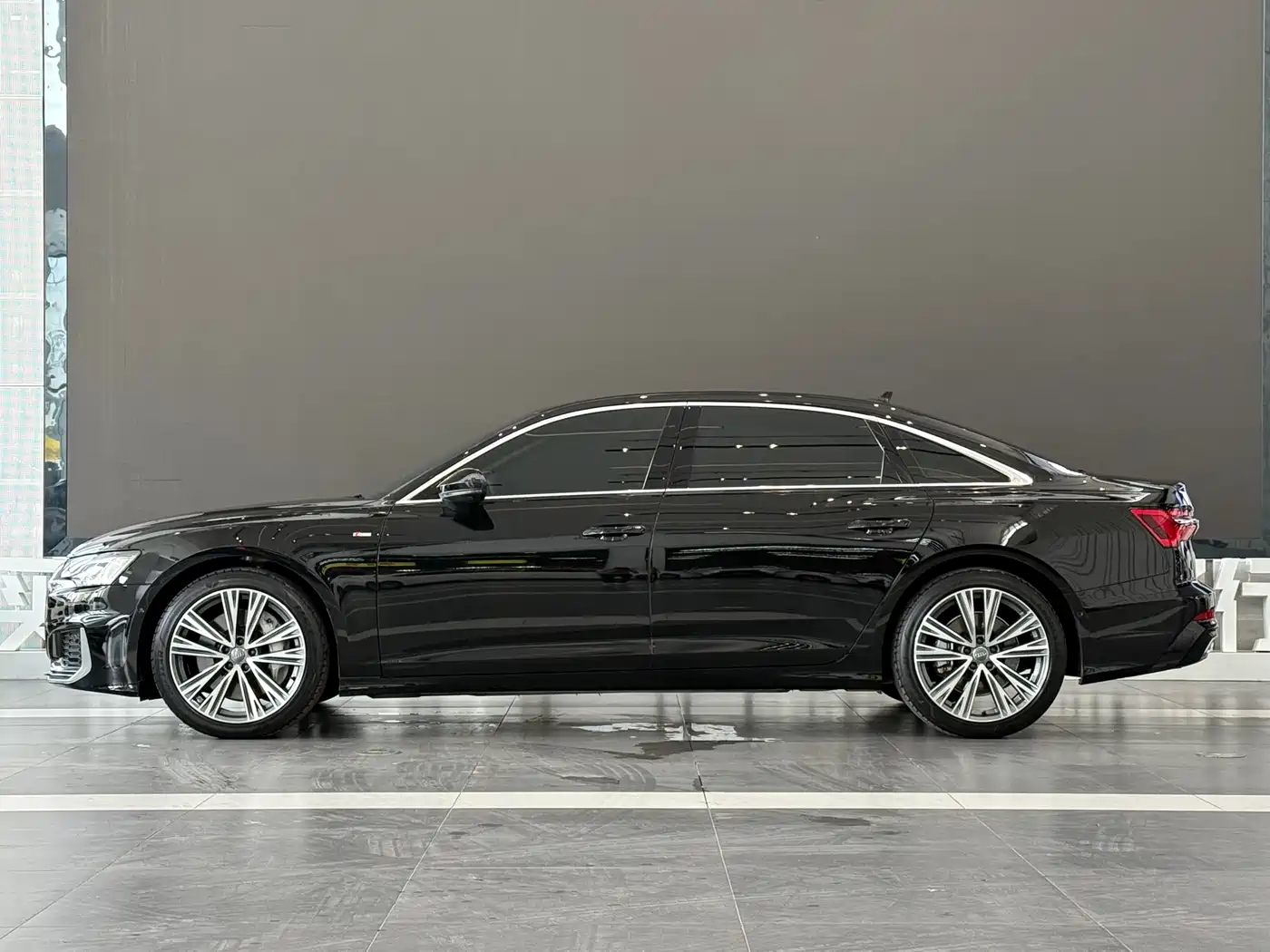 Audi A6L 2021 55 TFSI quattro Premium Dynamic фото 4