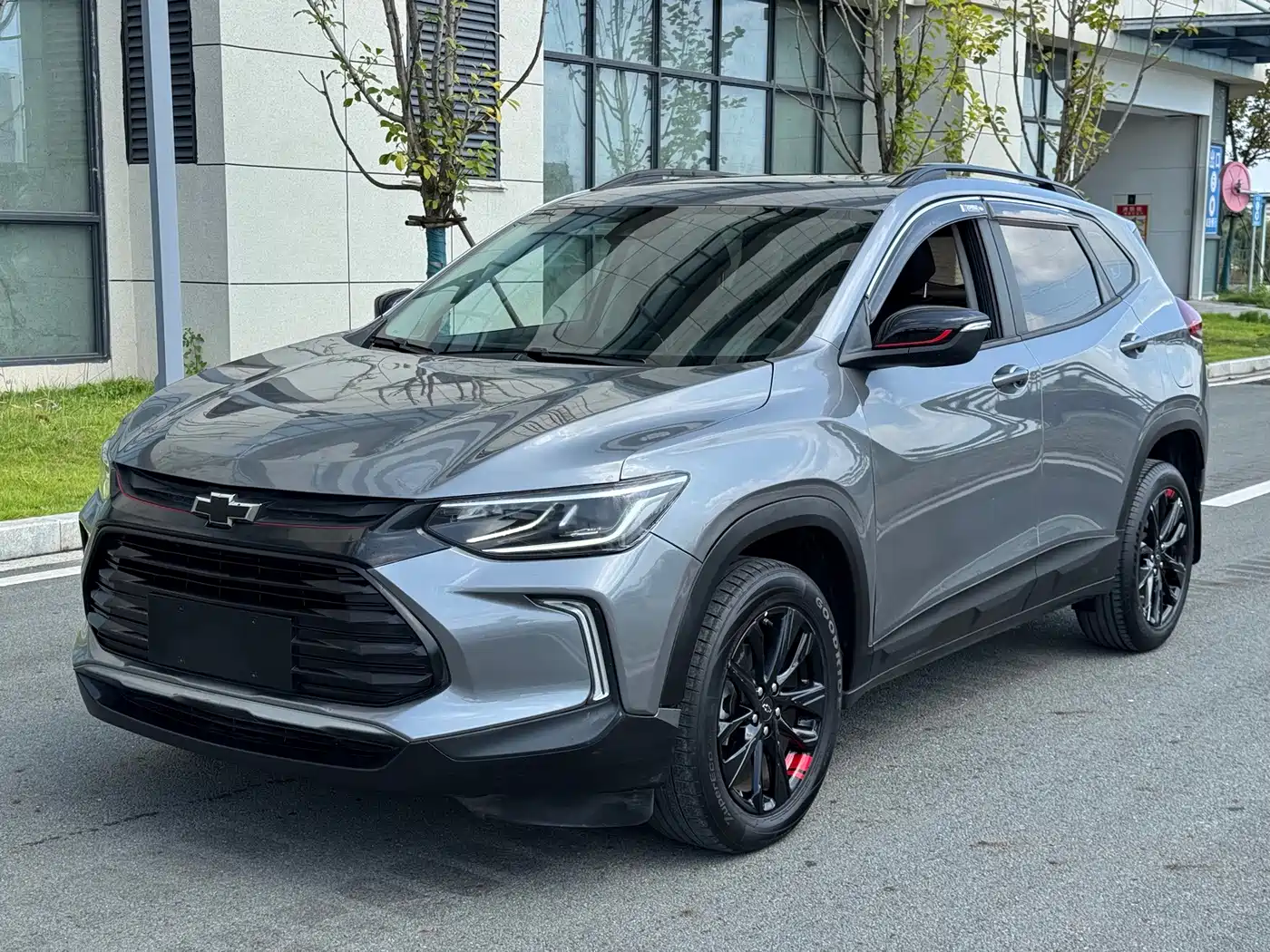 Chevrolet Trax 2020 2019 Redline 335T CVT Extreme Edition (China VI)
