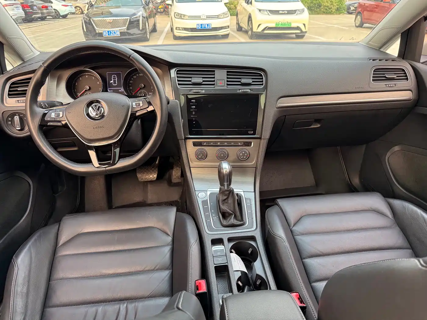 Volkswagen Golf 2014 1.4TSI Automatic Luxury фото 10